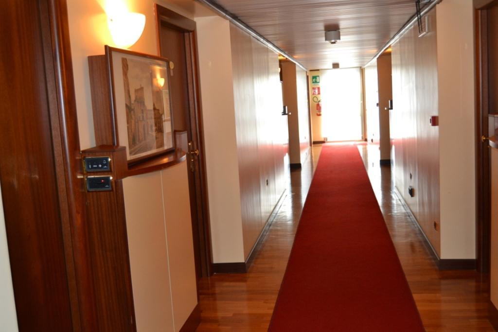 מטרה Palace Hotel מראה חיצוני תמונה