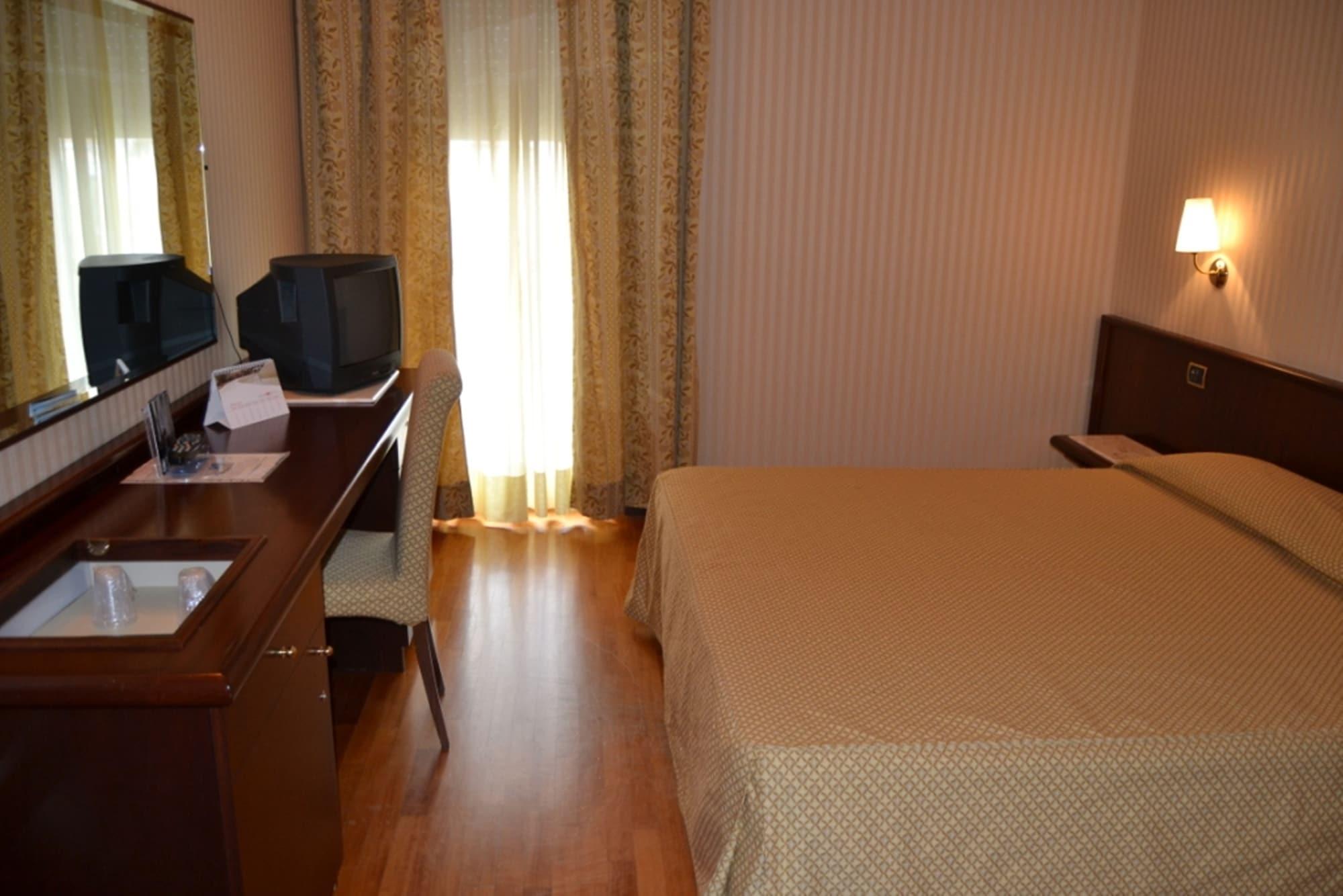 מטרה Palace Hotel מראה חיצוני תמונה