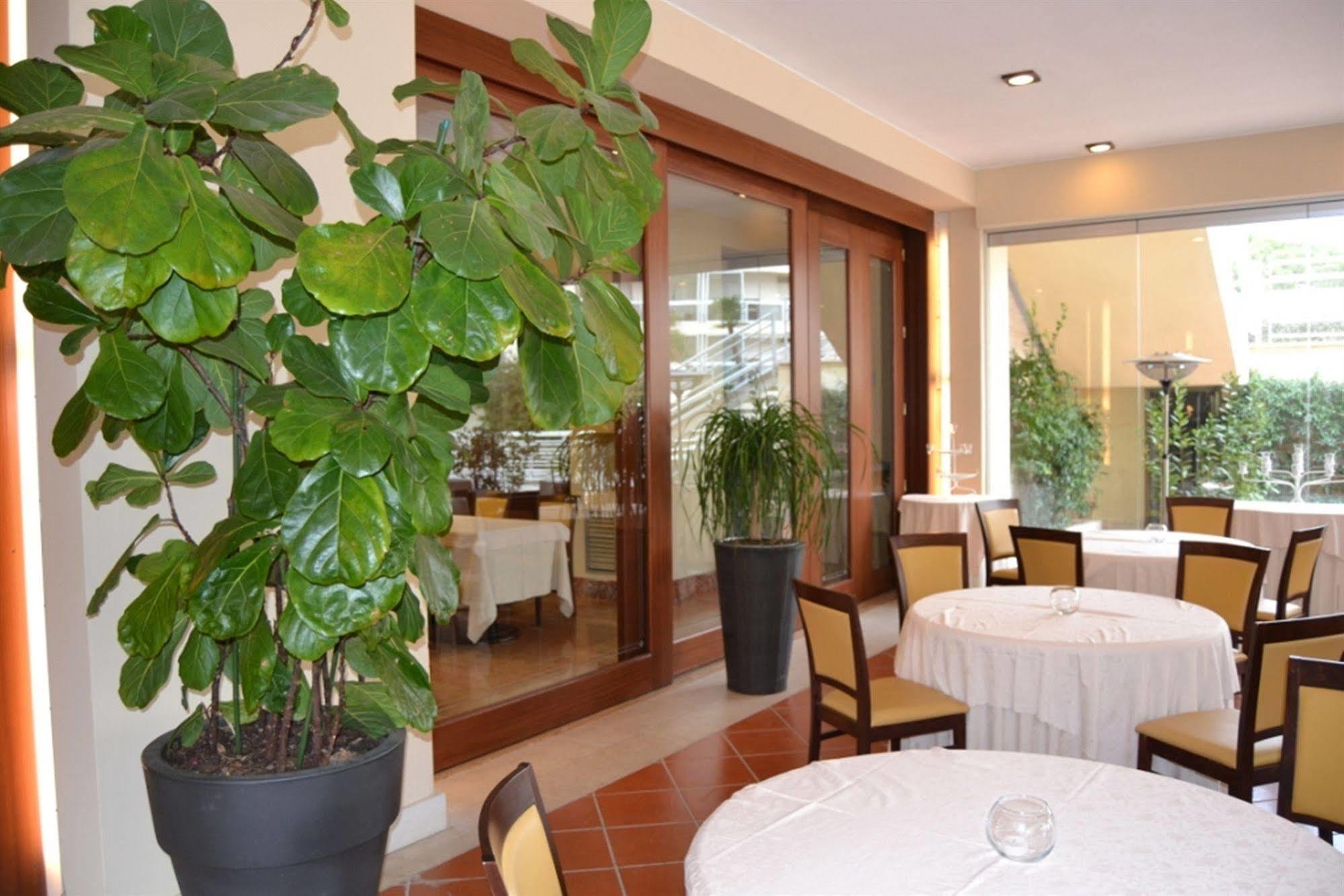 מטרה Palace Hotel מראה חיצוני תמונה